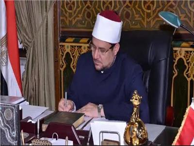 وزير الأوقاف يوضح عقوبة مخالفي قرار غلق المساجد
