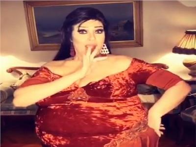 بالفيديو| فيفي عبده تكشف سبب زيادة وزنها