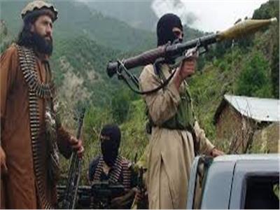 مقتل وإصابة 37 من مسلحي طالبان في اشتباكات مع مقاتلين موالين للحكومة بأفغانستان