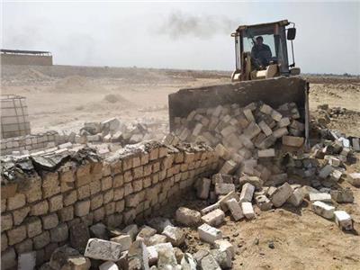 مراكز المنيا تواصل حملات إزالة التعديات على الأراضي وتسترد 154 فداناً 