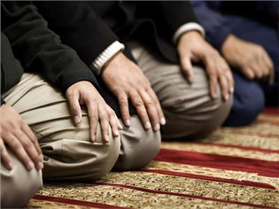 «تستوجب غضب الله ونزول اللعنة».. «البحوث الإسلامية» يصدر بيانا لـ«الساخرين من الصلاة»