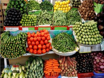  فيديو| تجار سوق العبور يزفون بشرى سارة عن أسعار الخضروات