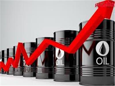 ارتفاع أسعار النفط بدعم تقديرات تراجع المخزون الأمريكي