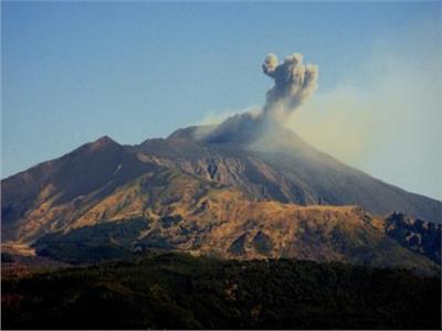 فيديو| تسارع النشاط البركاني بشكل مفاجئ فوق قمة «إتنا»