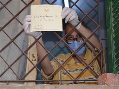 فيديو وصور| زوج شهيدة التمريض بدمنهور: معايدة الرئيس السيسي تاج على رؤسنا 