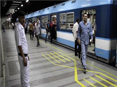«النقل»: 3 أمور ممنوعة في مترو الأنفاق ابتداءً من غدا