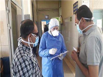 نائب محافظ القاهرة يتفقد مستشفى شبرا والخزندارة