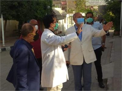 نائب محافظ القاهرة يتفقد مستشفى اليوم الواحد بالمرج 
