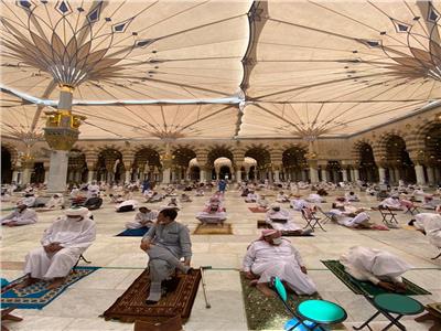 فيديو وصور..أذان صلاة الجمعة الأولى في المسجد النبوي بعد إعادة فتحه 