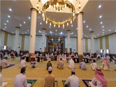 صور| قرابة 4000 مسجد ساندت جوامع السعودية وخففت الزحام