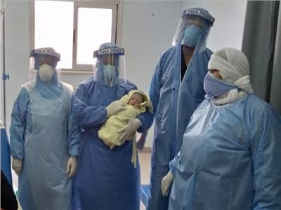 ولادة طبيعية لسيدة مصابة بكورونا بمستشفى عزل في الشرقية 