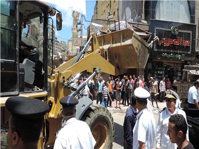 ضبط مقاول وعدد من البلطجية تصدوا لحملة إزالة بحى وسط الإسكندرية