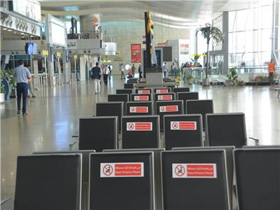 صوروفيديو| جولة بمطار القاهرة لرصد استعدادات وزارة الطيران لعودة الرحلات المنتظمة