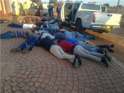  5 قتلى في حادث إطلاق نار داخل كنيسة بجنوب أفريقيا.. واحتجاز رهائن