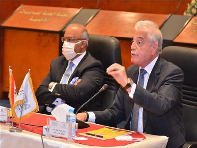 محافظ جنوب سيناء يعقد مؤتمرًا لإنشاء مناطق لوجستية