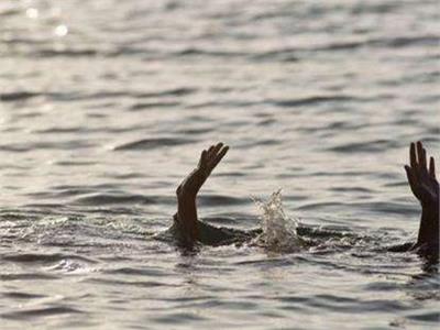 غرق 3 أشخاص في السويس والدفع بوحدات بحرية لإنقاذهم