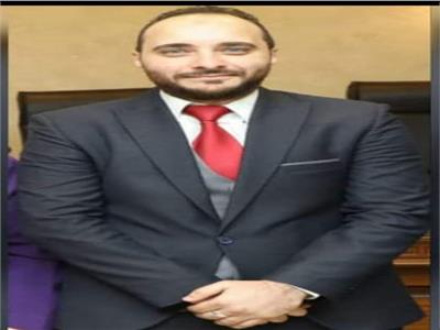 محافظ الجيزة ينعي الموظف أحمد كمال بإدارة اللجان  