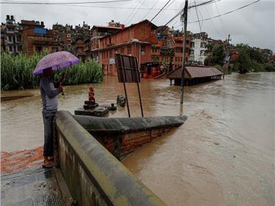 10 قتلى في انهيارين أرضيين في نيبال وسيول وأمطار في جنوب آسيا