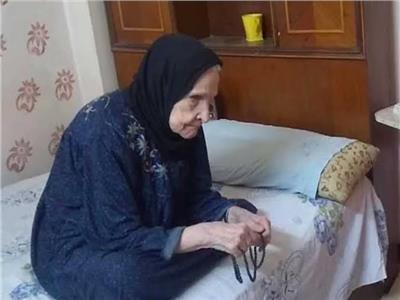 «القومي للمرأة» ينعى أقدم محفظة للقرآن الكريم في مصر 