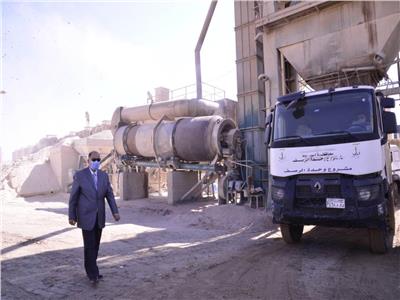 محافظ أسيوط يتفقد مصنع السماد العضوي بقرية "اسكندرية التحرير" 