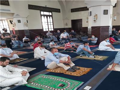 صور| المسجد الجامع بمدينتي «كومبليت» في أول صلاة جمعة بعد توقف ٦ أشهر