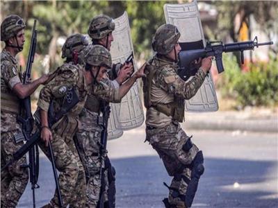 مقتل أربعة جنود لبنانيين ومتشدد في مداهمة للجيش اللبناني