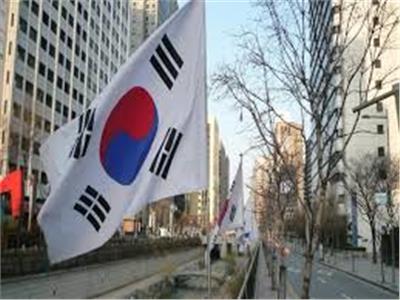كوريا الجنوبية تؤكد قدرتها على السيطرة على الوباء المزدوج