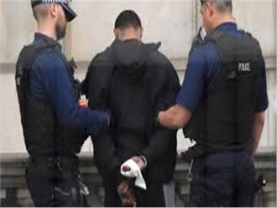 بريطانيا : فتح التحقيقات في مقتل ضابط شرطة على يد محتجز جنوبي لندن