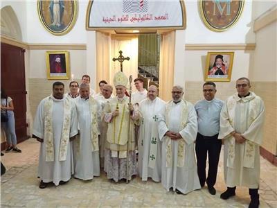 السفير الباباوي بمصر يترأس احتفال القديس منصور دي بول