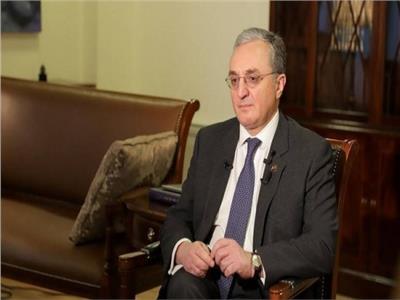 وزير الخارجية الأرميني يصل موسكو للقاء نظيره الروسي