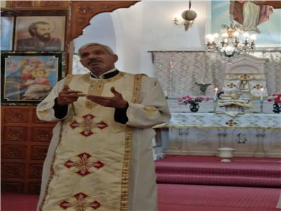 كنيسة القديسة تريزا تحتفل بصلاة المسبحة الوردية