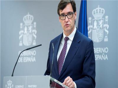 إسبانيا: ندرس فرض قيود عامة جديدة لاحتواء تفشي كورونا