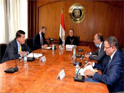 نيفين جامع: 21.8 مليار دولار حجم الاستثمارات الأمريكية في مصر