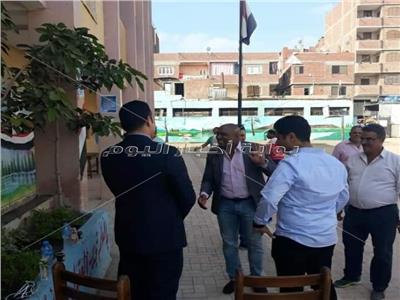 انتخابات النواب 2020| صور.. رئيس مدينة أوسيم يتفقد اللجان الانتخابية