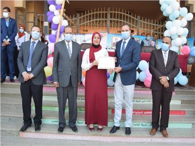 «تربية سوهاج» تحتفل باستقبال 3 آلاف طالب مستجد
