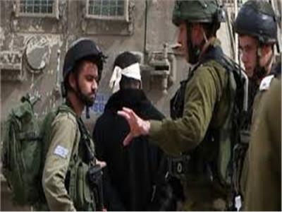 الاحتلال الاسرائيلي يعتقل 13 فلسطينيا من الضفة الغربية