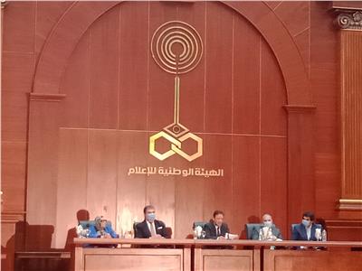 مصطفى بكري يطالب بدعم الإعلام القومي المصري ماديًا
