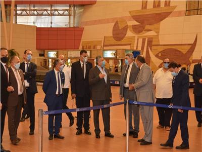 صور| مراسم تجديد شهادة «الأيزو» لمطار شرم الشيخ