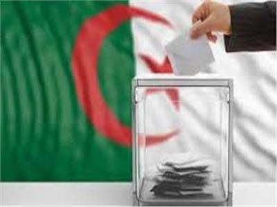 بدء تصويت البدو الرحل في الاستفتاء على التعديلات الدستورية بالجزائر