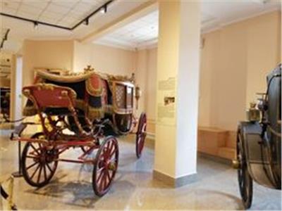 بالأسماء والتاريخ.. «العربات الملكية» في متحف المركبات  