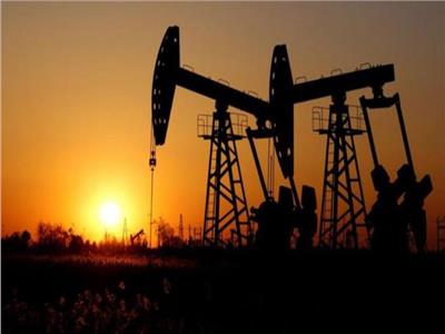 سعر برميل النفط يصل لـ49 دولارا للمرة الأولى منذ مارس