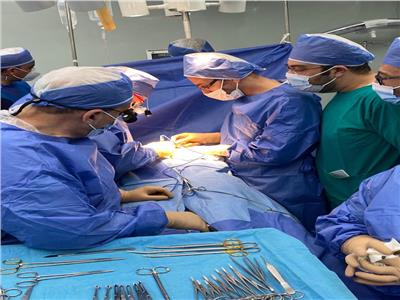 «الرعاية الصحية» تعلن نجاح أول جراحة «ويبل» لاستئصال ورم في البنكرياس