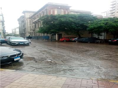 صور| بدء الموجة الثالثة .. أمطار رعدية تضرب الإسكندرية 