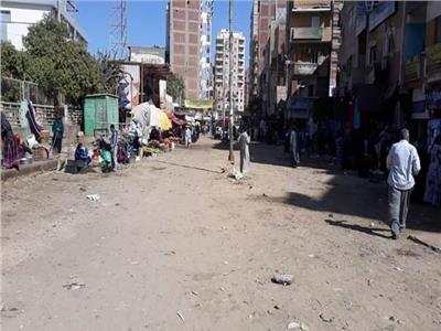 صور | حملات نظافة ورفع تجمعات القمامة بشوارع المنيا
