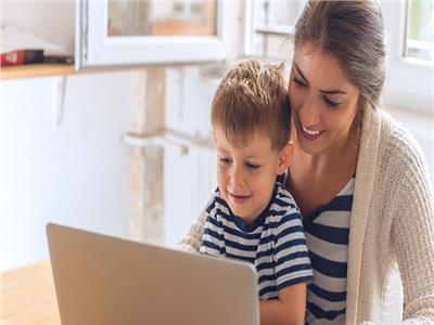 بسبب كورونا.. تطبيقات حديثة لحماية طفلك من مخاطر الإنترنت  
