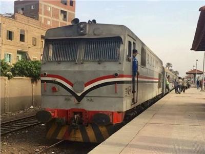إعانة عاجلة من وزير النقل لأسرة «قائد قطار» توفي أثناء العمل  