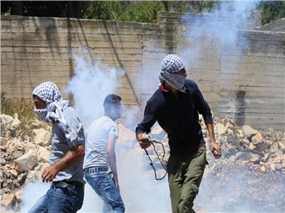 قوات الاحتلال تقمع مسيرة طلابية في ذكرى وفاة ياسر عرفات 