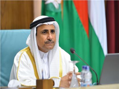 «البرلمان العربي» يرسل برقية تعزية لملك البحرين في وفاة رئيس الوزراء