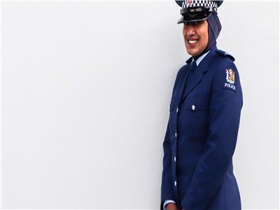قصة أول فتاة مُحجبة تنضم للشرطة في نيوزلندا