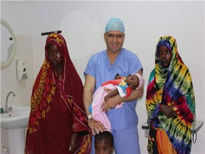 كورونا تقضي على أشهر جراح مصري في كينيا